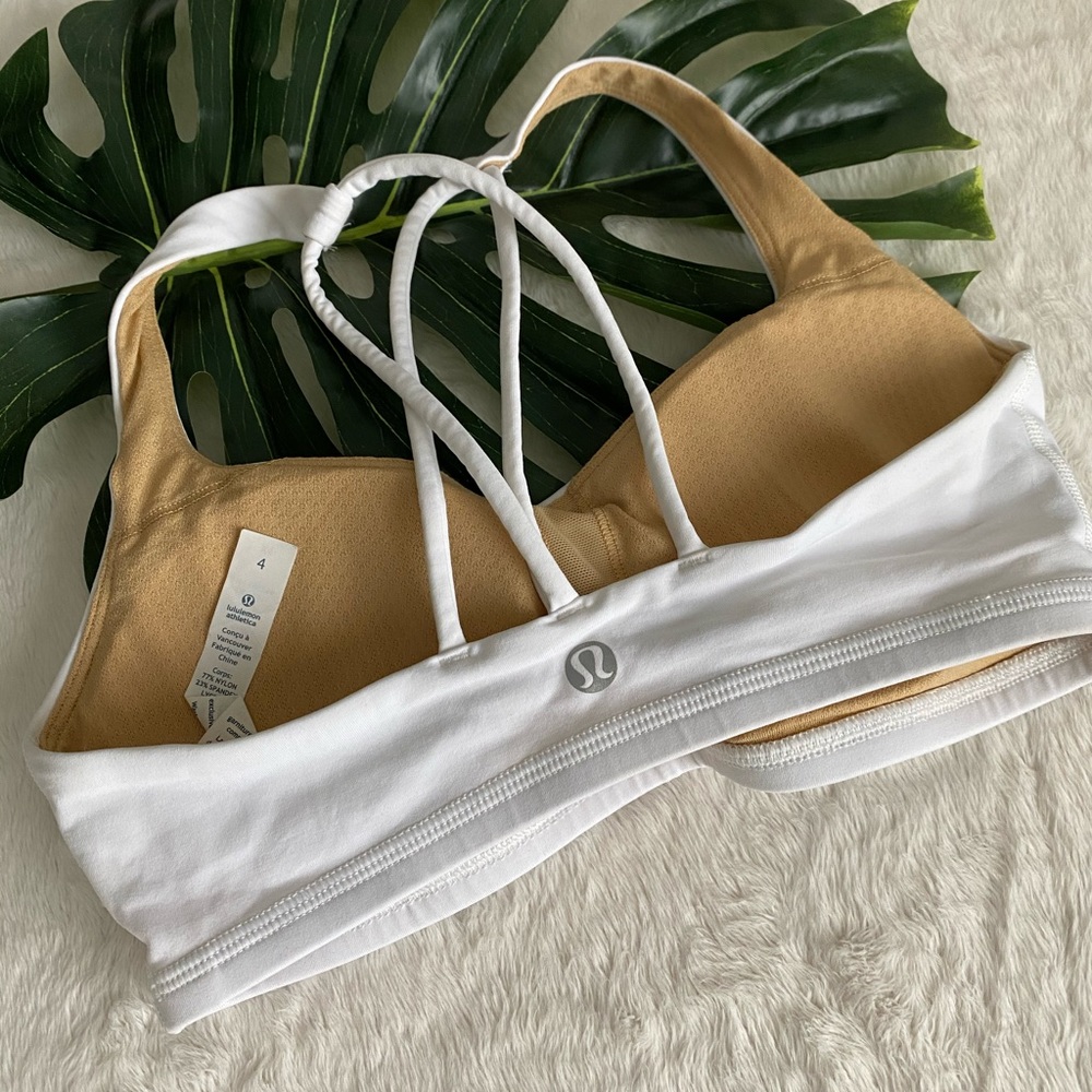 Lululemon sports bra - Picture 7 of 8